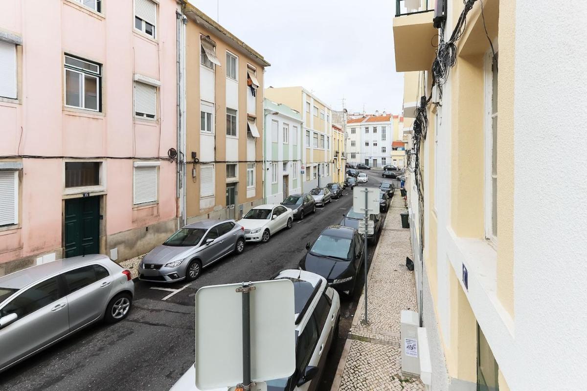 Typical 2 Charming Flat By Homeful Homes * Lisbon